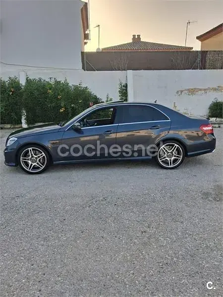 Usado Mercedes E63 AMG AMG 514 CV (378 kW) 2010 Gris / plata Berlina