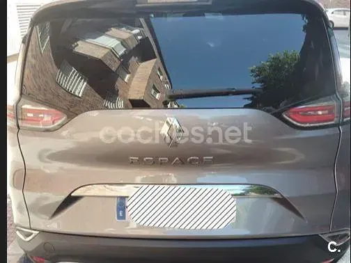 Usado Renault Espace Zen 160 CV (117 kW) 2015 Gris / plata Monovolumen
