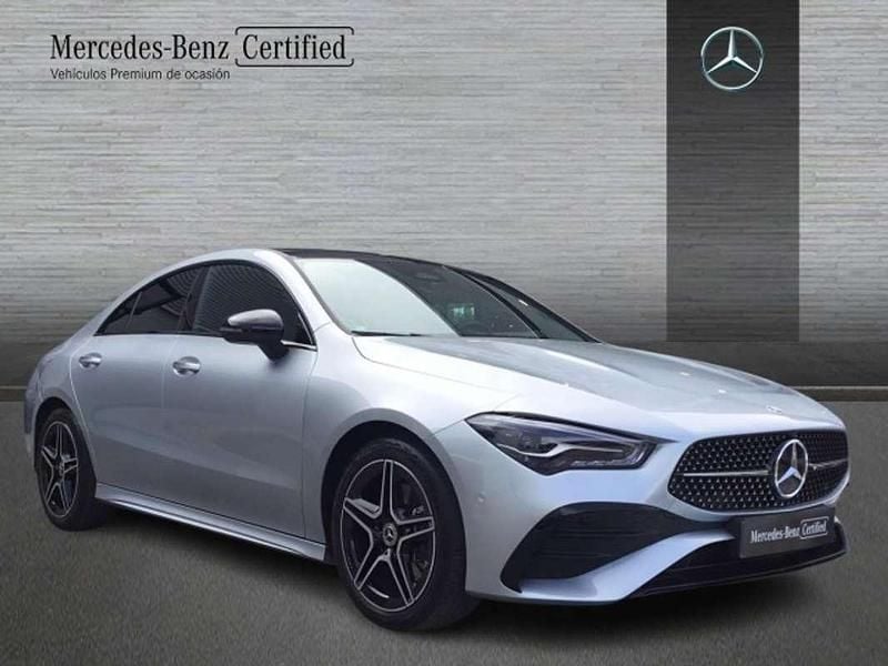 Usado Mercedes CLA220 190 CV (139 kW) 2025 Plateado Berlina