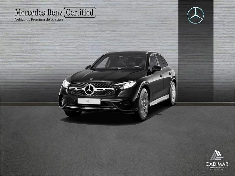 Usado Mercedes GLC220 AMG line 197 CV (144 kW) 2025 Negro obsidiana SUV
