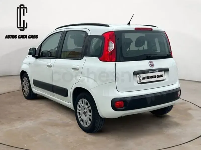 Usado Fiat Panda Lounge 69 HP (50 kW) 2015 Branco Citadino