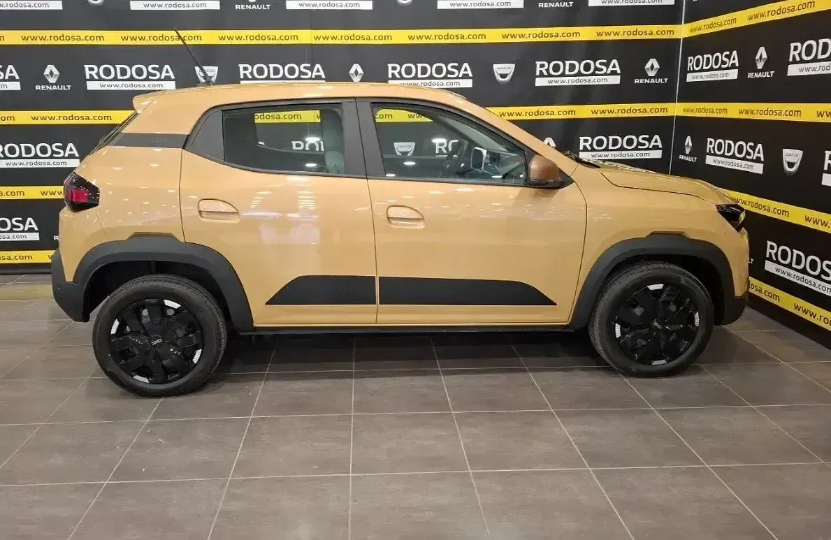 Nuevo Dacia Spring Extreme 47 kW (65 CV) 2025 Beige Utilitario