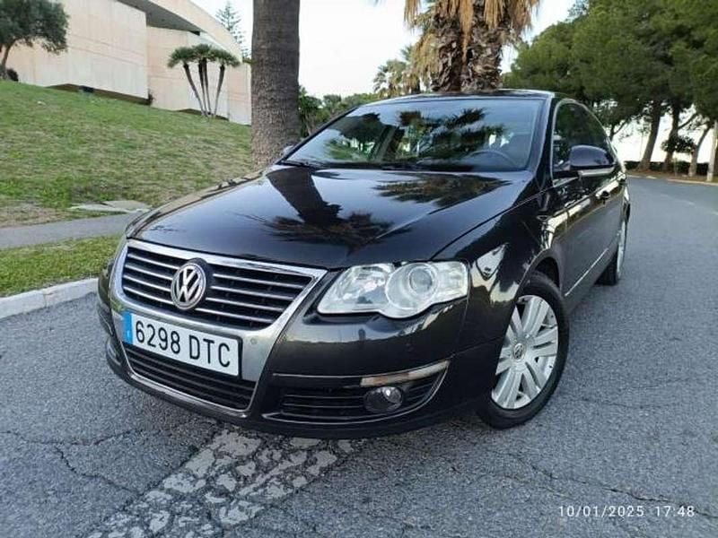 Marrón Usado 2005 VW Passat Comfortline Berlina | 4690 € (Super precio) - Imagen 1/4