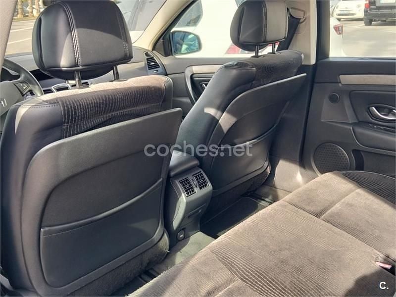 Usado Renault Laguna III Privilege 170 CV (125 kW) 2008 Gris / plata Berlina