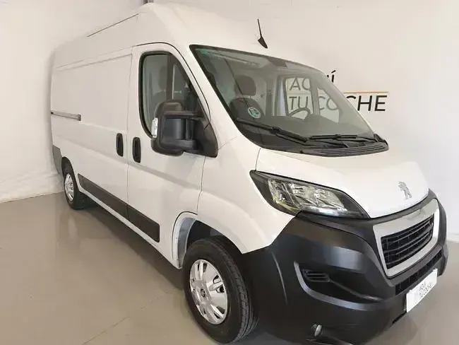 Usado Peugeot Boxer 120 CV (88 kW) 2022 Blanco Van