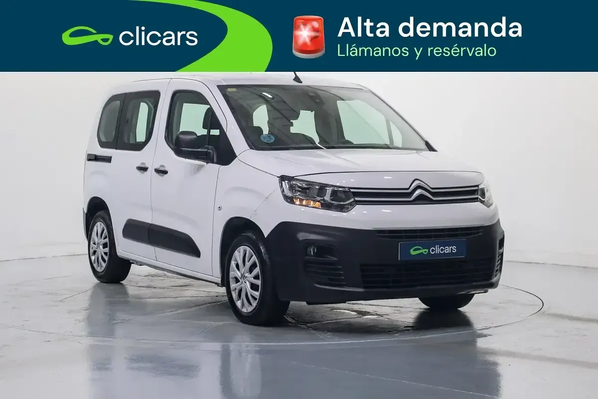 Usado Citroën Berlingo Live 102 CV (75 kW) 2022 Blanco Monovolumen