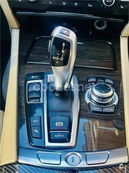Gris / plata Usado 2010 BMW 730L Berlina | 9900 € - Imagen 1/4