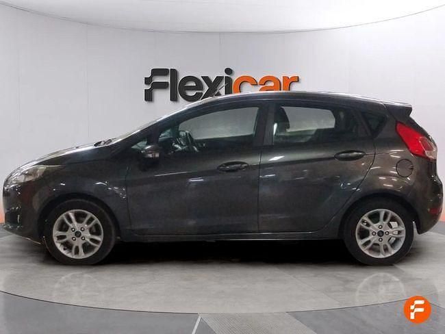 Usado Ford Fiesta Trend 85 CV (62 kW) 2017 Gris
