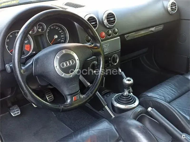 Usado Audi TT 180 CV (132 kW) 2000 Gris / plata Coupe