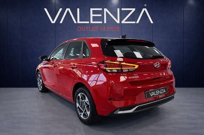 Nuevo Hyundai i30 99 CV (72 kW) 2026 Rojo