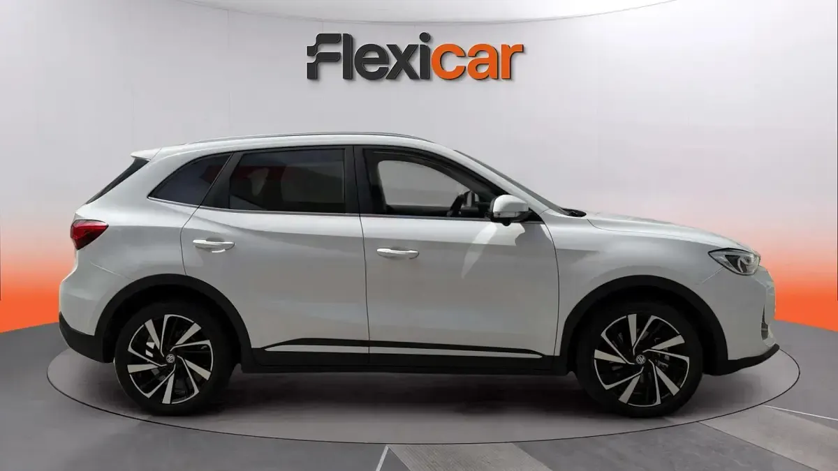 Usado MG ZS Luxury 197 CV (144 kW) 2025 Blanco SUV