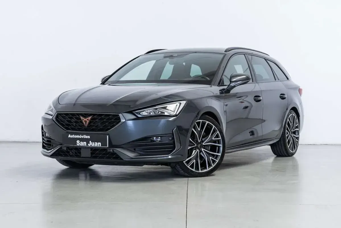 Usado Cupra Leon VZ 310 CV (228 kW) 2022 Gris Familiar