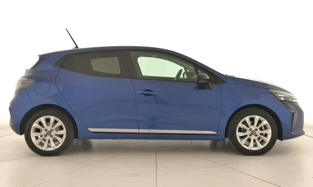 Usado Renault Clio V Evolution 100 CV (73 kW) 2025 Azul rayo Berlina