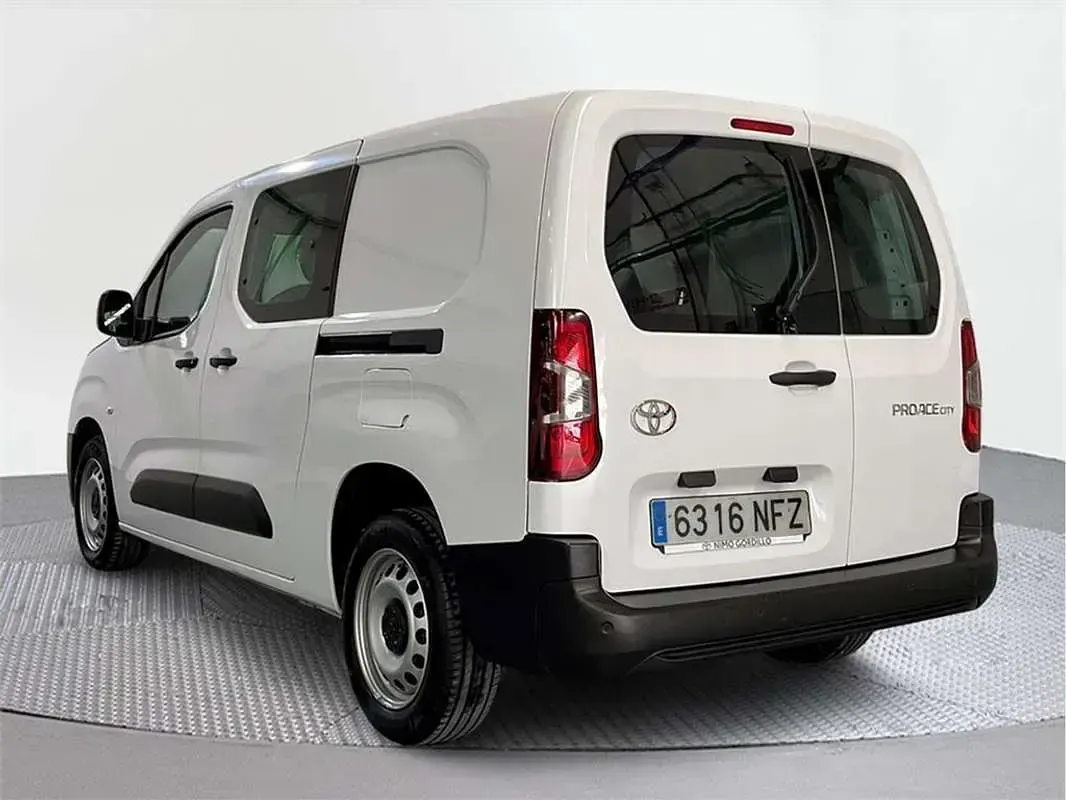 Usado Toyota Proace City City 102 CV (75 kW) 2025 Monovolumen