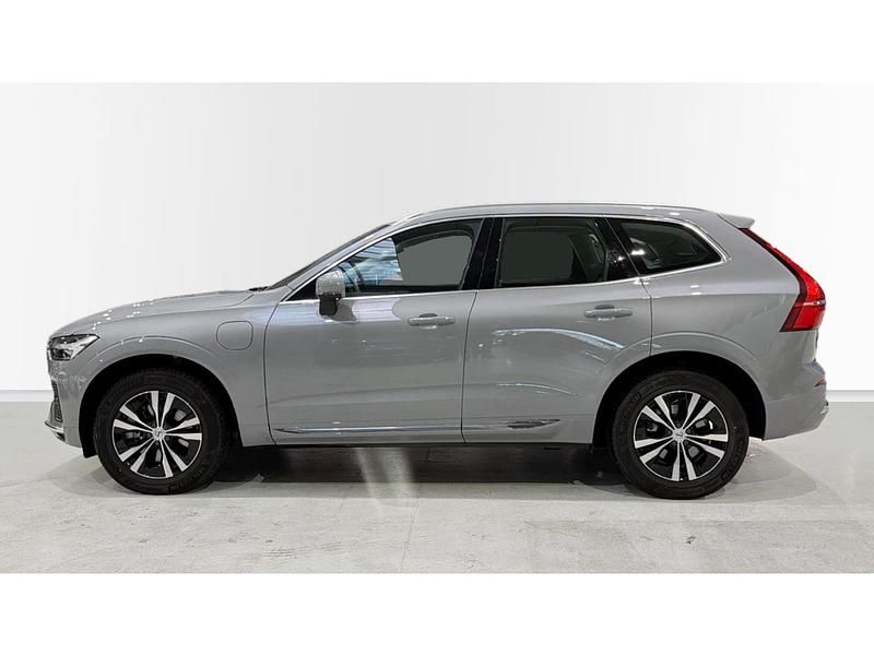 Usado Volvo XC60 Core 350 CV (257 kW) 2024 Gris SUV