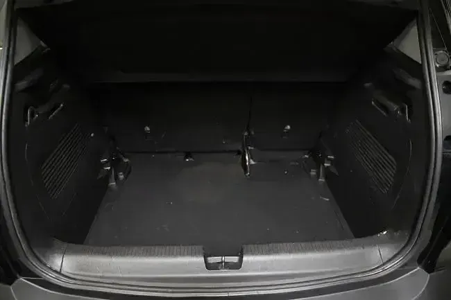 Usado Opel Crossland Selective 130 CV (95 kW) 2018 Negro SUV