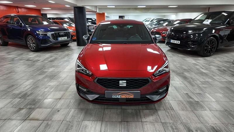 Usado Seat Leon ST FR 204 CV (150 kW) 2021 Burdeos Familiar