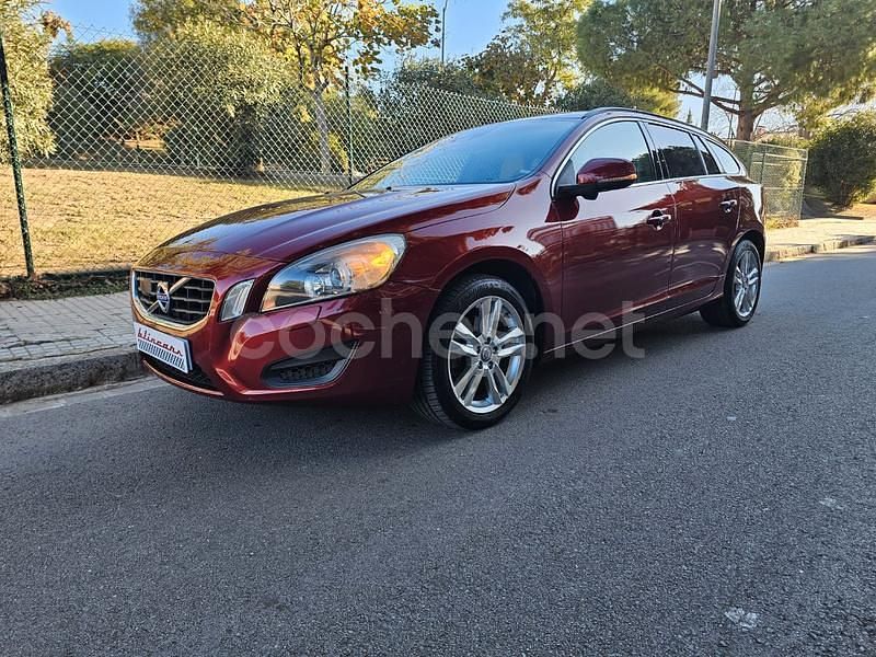 Usado Volvo V60 Momentum 163 CV (119 kW) 2012 Burdeos Familiar