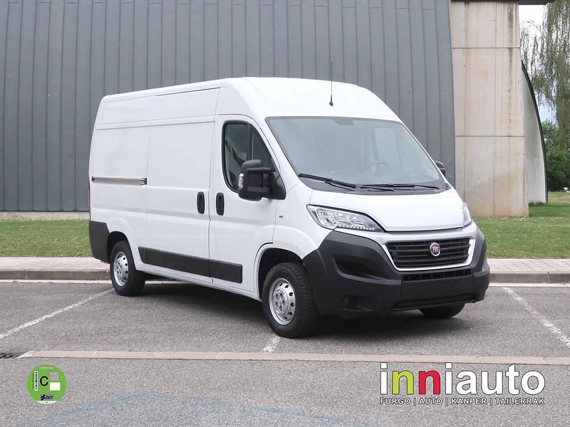 Blanco Usado 2019 Fiat Ducato Van | 16.950 € (Buen precio) - Imagen 1/4