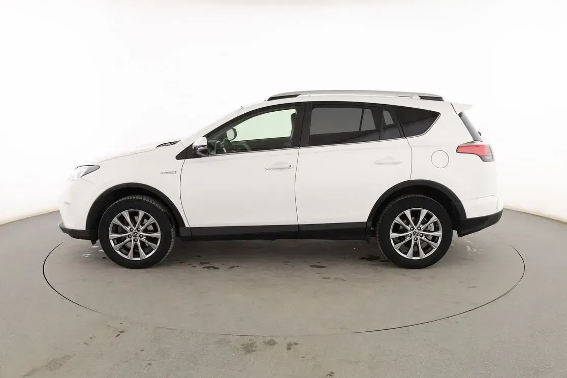 Usado Toyota RAV4 Hybrid Executive 197 CV (144 kW) 2018 Blanco SUV