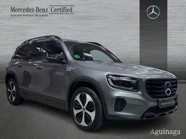 Usado Mercedes GLB200 150 CV (110 kW) 2024 Gris montaña SUV