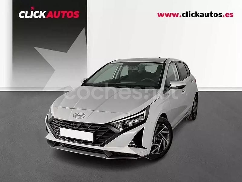 Gris / plata Usado 2025 Hyundai i20 Berlina | 17.300 € (Precio justo) - Imagen 1/4