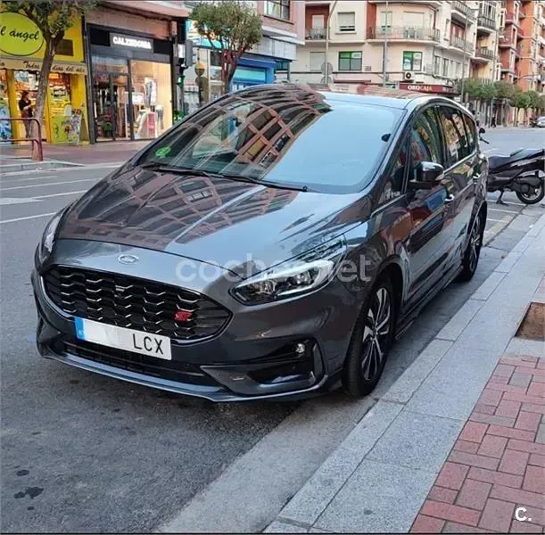 Usado Ford S-MAX ST-Line 150 CV (110 kW) 2019 Gris / plata Monovolumen