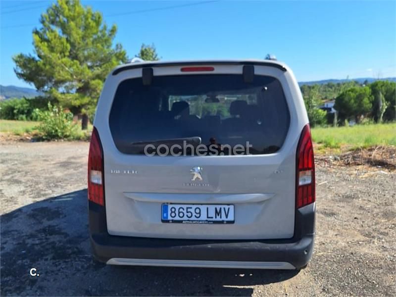 Usado Peugeot Rifter GT 130 CV (95 kW) 2021 Blanco Monovolumen