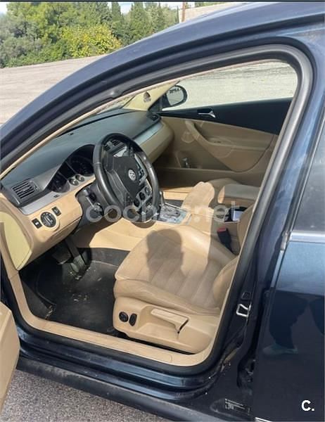 Usado VW Passat R-line 140 CV (102 kW) 2007 Azul Berlina