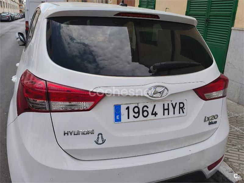Usado Hyundai ix20 Comfort 115 CV (84 kW) 2014 Blanco Utilitario
