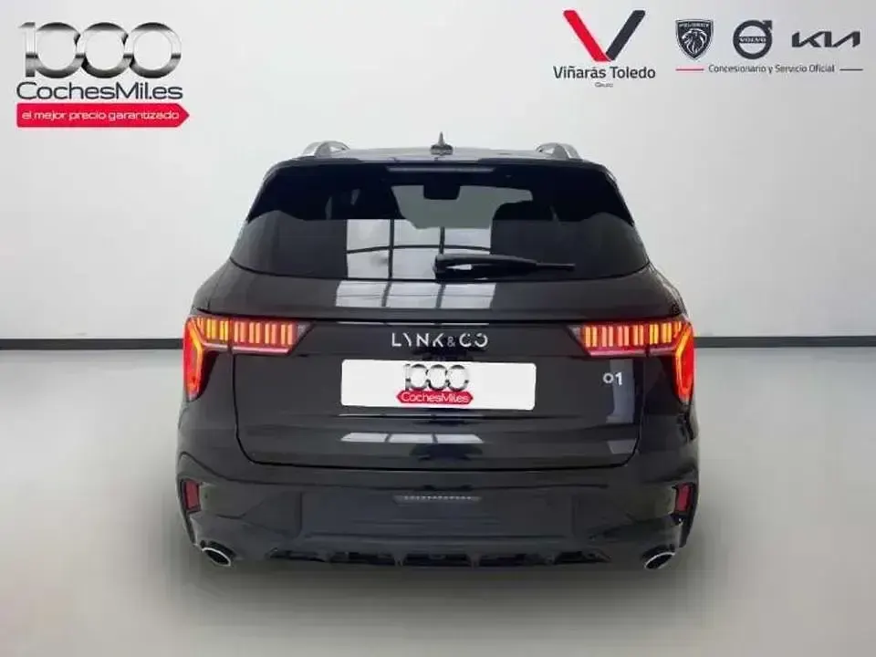 Usado Lynk & Co 01 261 CV (191 kW) 2023 Negro SUV