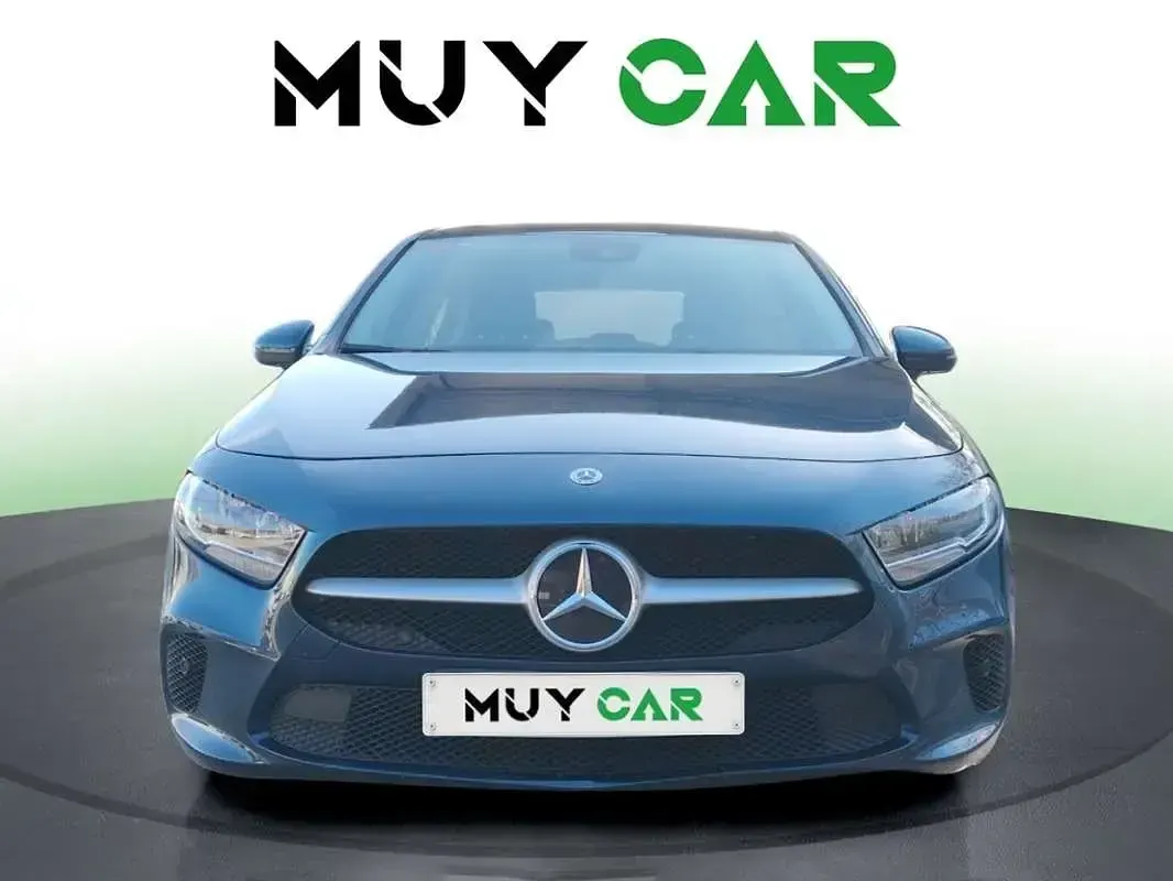 Usado Mercedes A180 116 CV (85 kW) 2020 Azul Utilitario