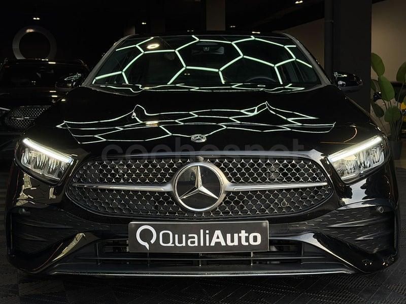 Usado Mercedes A180 136 CV (100 kW) 2024 Negro Berlina