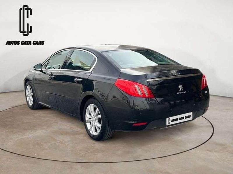 Usado Peugeot 508 Allure 114 CV (83 kW) 2013 Negro Berlina