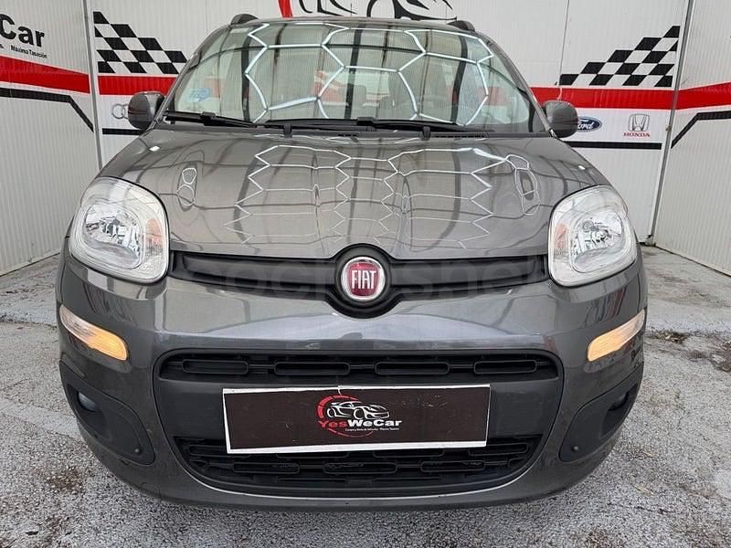 Usado Fiat Panda Lounge 69 CV (50 kW) 2020 Gris / plata Utilitario