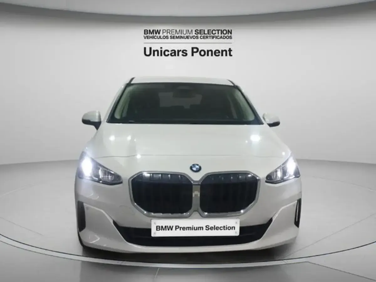 Usado BMW 218 Active Tourer 150 CV (110 kW) 2026 Blanco Monovolumen