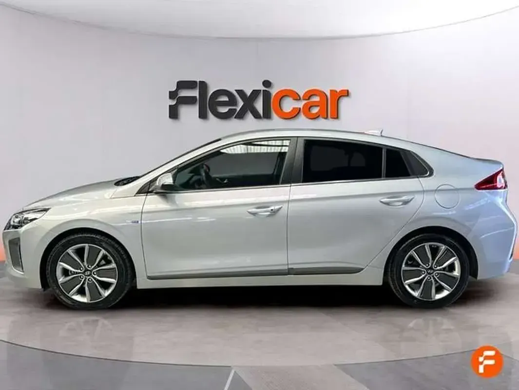 Usado Hyundai Ioniq 141 CV (103 kW) 2019 Gris Utilitario