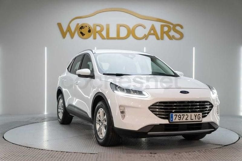 Usado Ford Kuga Titanium 190 CV (139 kW) 2022 Blanco SUV