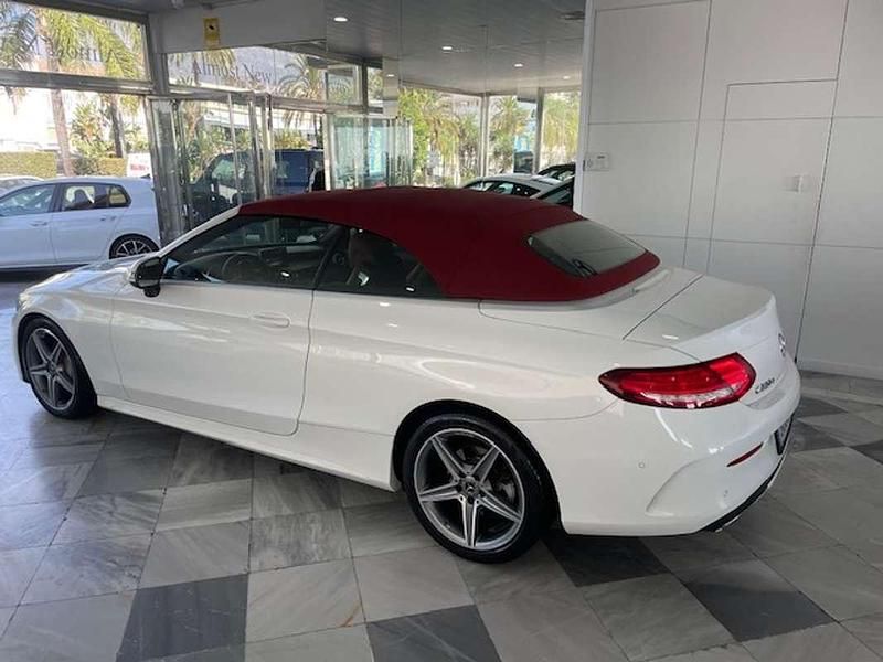Usado Mercedes C220 194 CV (142 kW) 2018 Blanco Descapotable