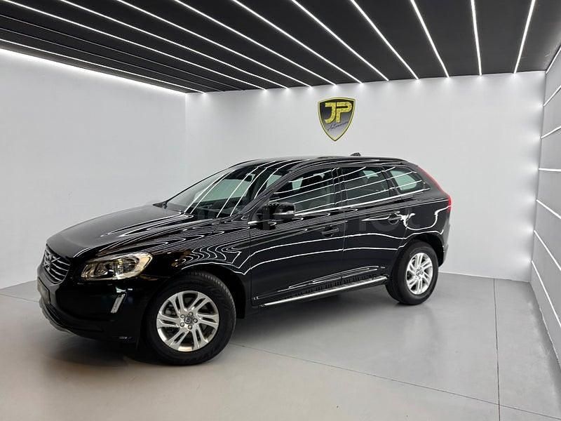 Usado Volvo XC60 Momentum 150 CV (110 kW) 2017 Negro SUV