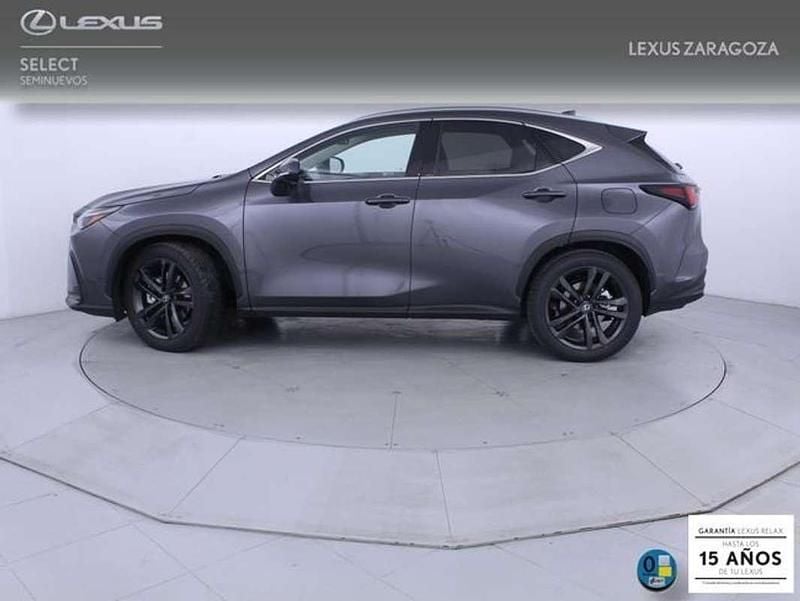 Usado Lexus NX450h+ Executive Line 292 CV (214 kW) 2025 Gris SUV