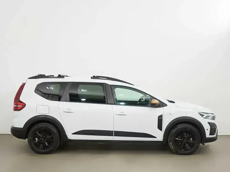 Usado Dacia Jogger Extreme 91 CV (66 kW) 2023 Blanco Monovolumen