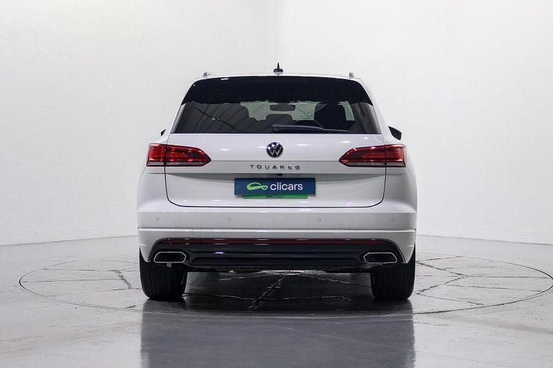 Usado VW Touareg R-line 286 CV (210 kW) 2021 Blanco SUV