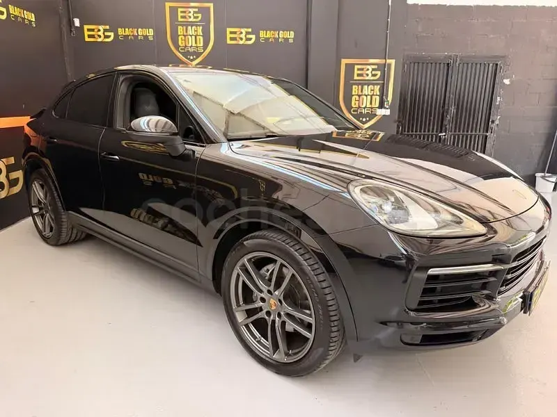 Usado Porsche Cayenne 462 CV (339 kW) 2022 Negro SUV
