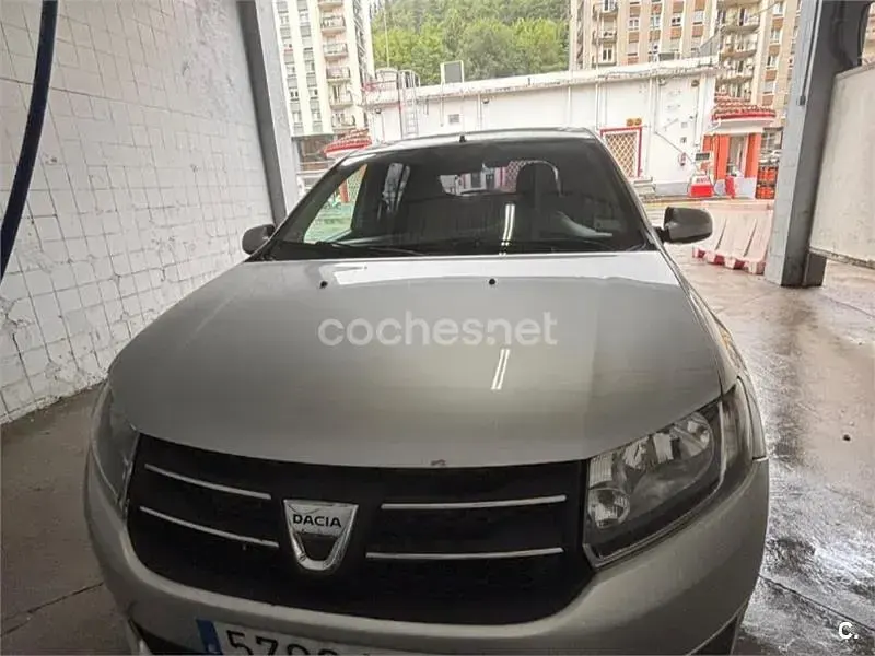 Brugt Dacia Sandero Lauréate 90 HK (66 kW) 2014 Hvid Sedan