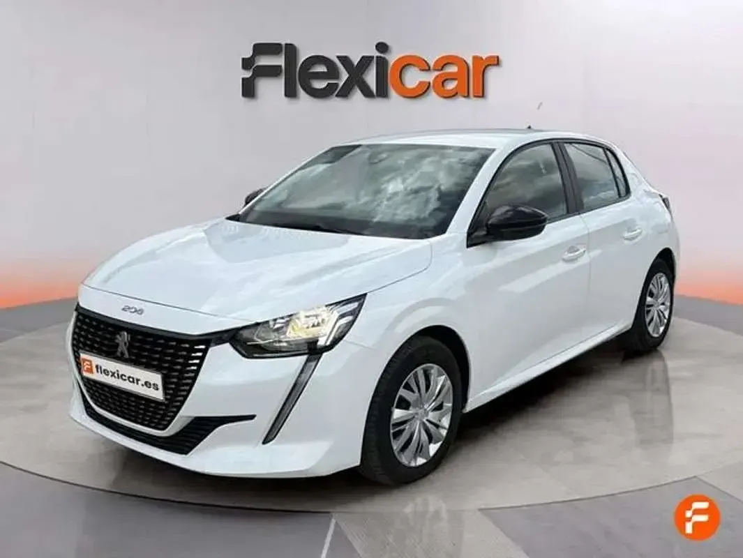 Usado Peugeot 208 Active 101 CV (74 kW) 2022 Blanco Utilitario