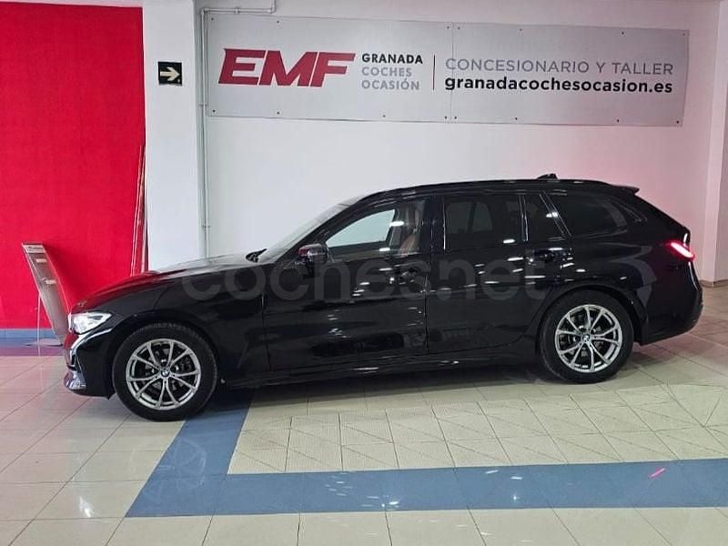 Usado BMW 318 xLine 150 CV (110 kW) 2021 Negro Familiar