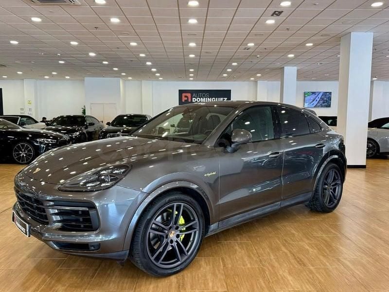 Usado Porsche Cayenne 462 CV (339 kW) 2020 Gris / plata SUV