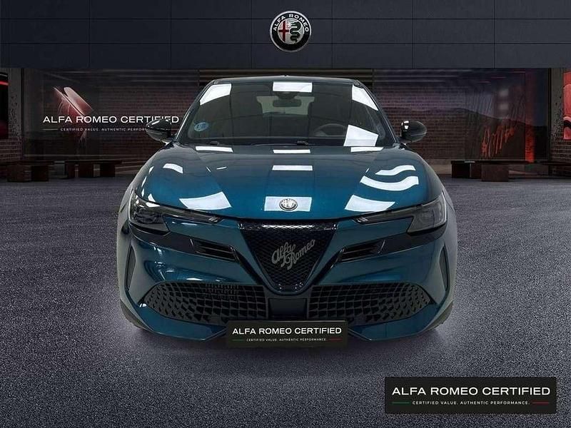 Usado Alfa Romeo Junior 137 CV (100 kW) 2025 Azul SUV