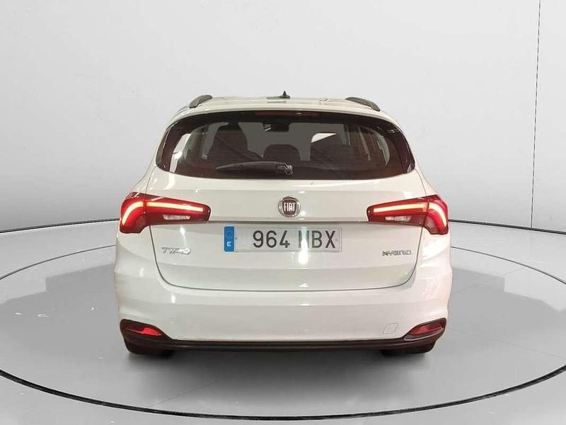 Usado Fiat Tipo City Life 132 CV (97 kW) 2022 Blanco Familiar